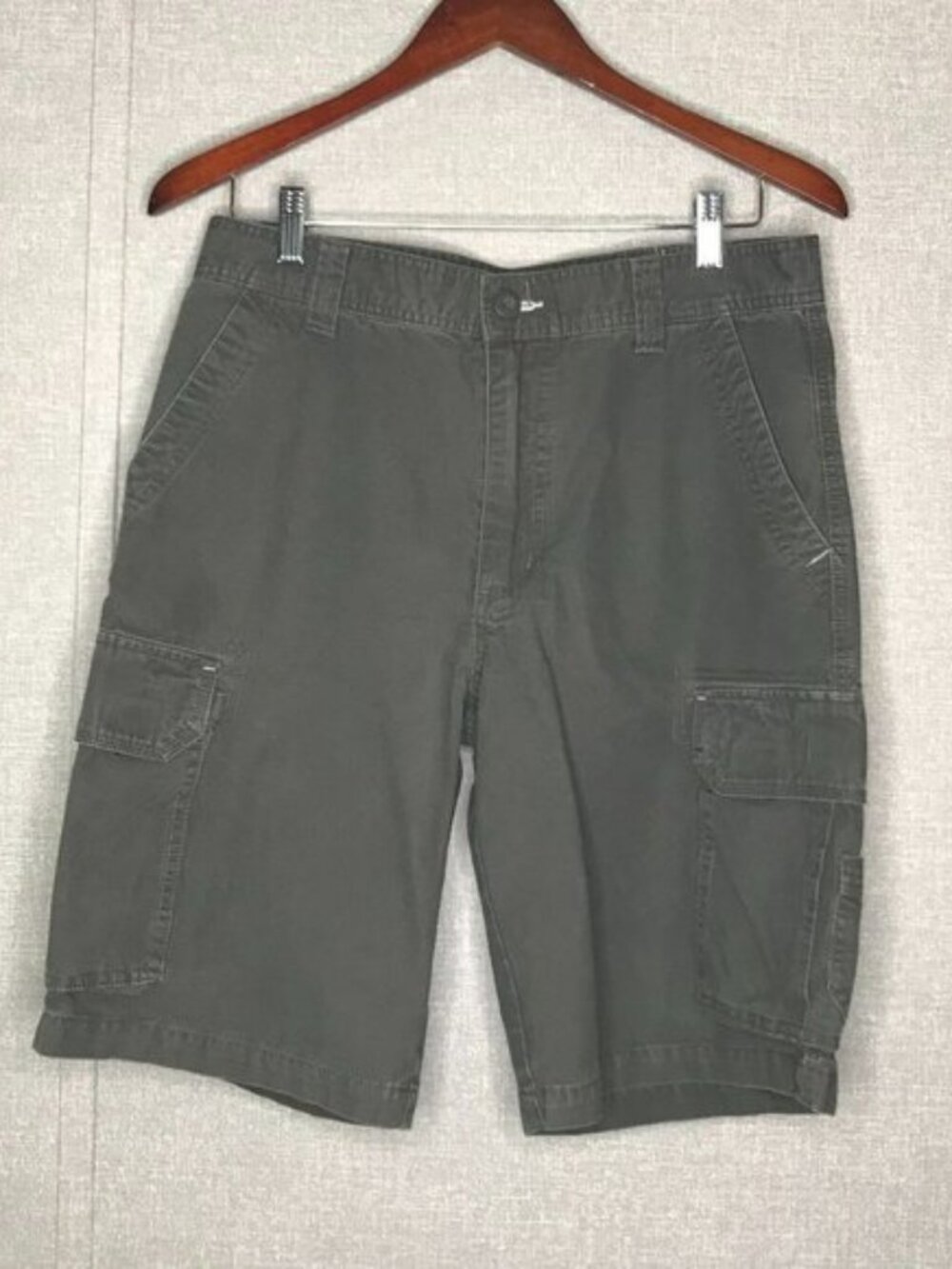 RusticRidge 100% Cotton Olive Green Cargo Shorts